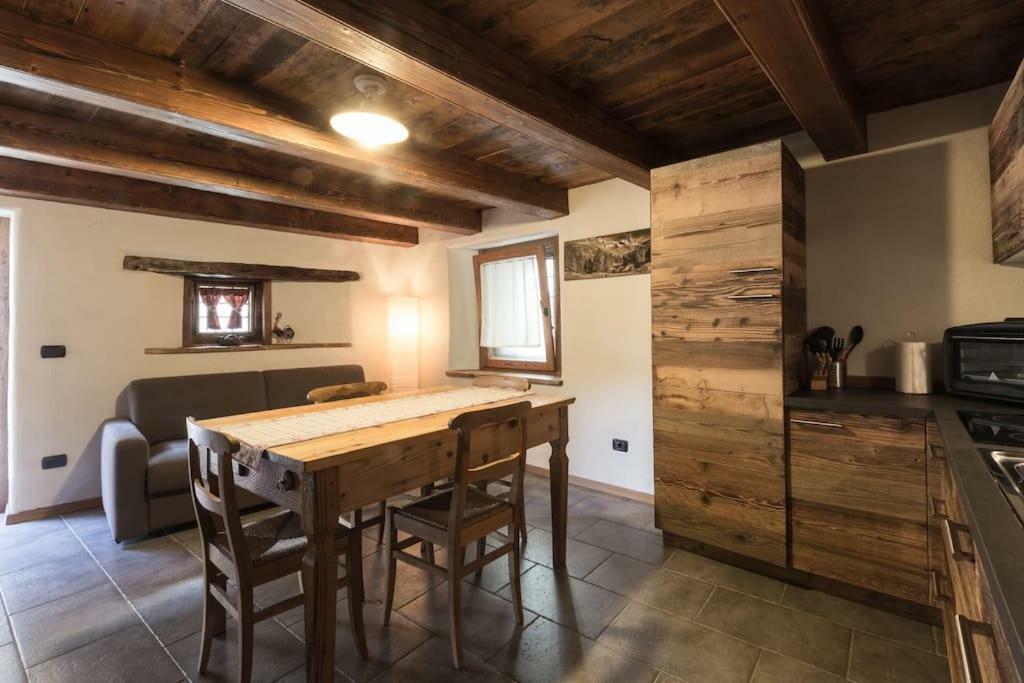 Vecchio Fienile Apartment Aosta Ngoại thất bức ảnh