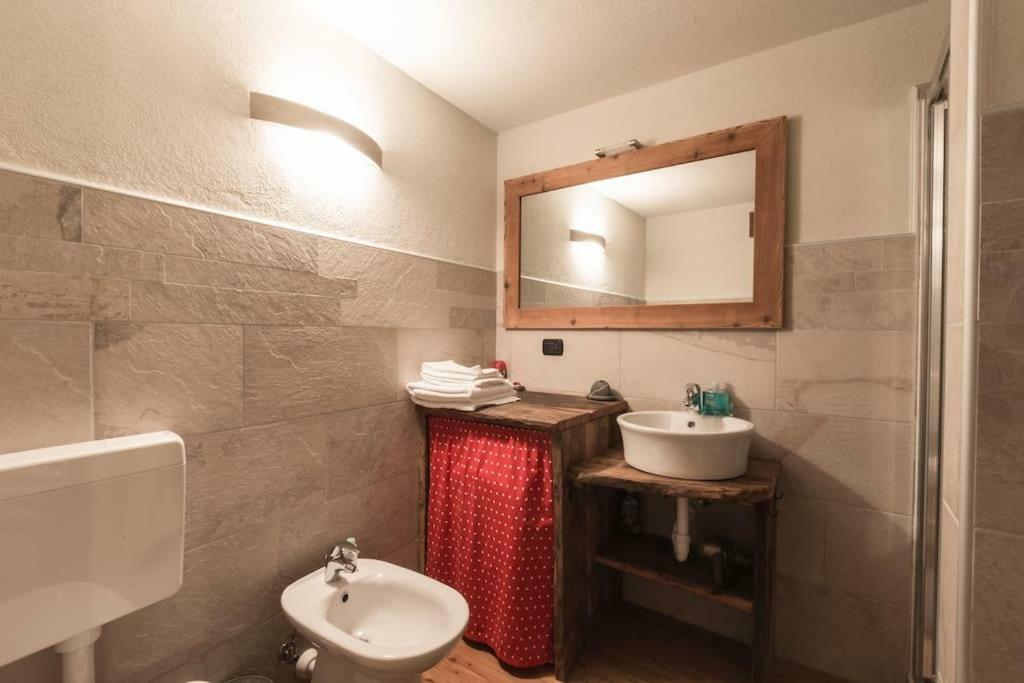 Vecchio Fienile Apartment Aosta Ngoại thất bức ảnh