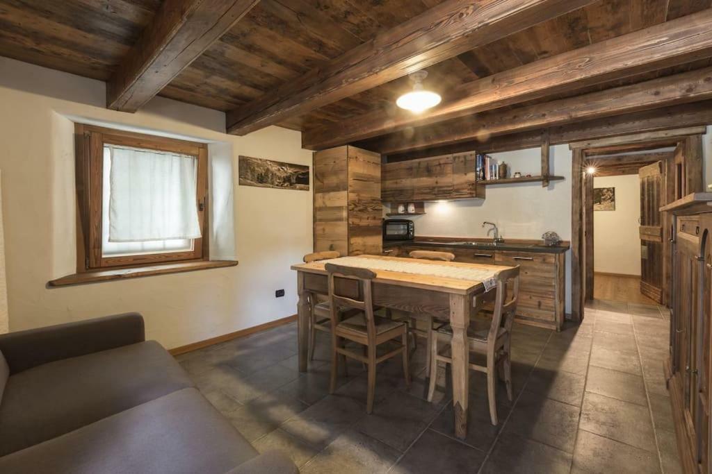 Vecchio Fienile Apartment Aosta Ngoại thất bức ảnh